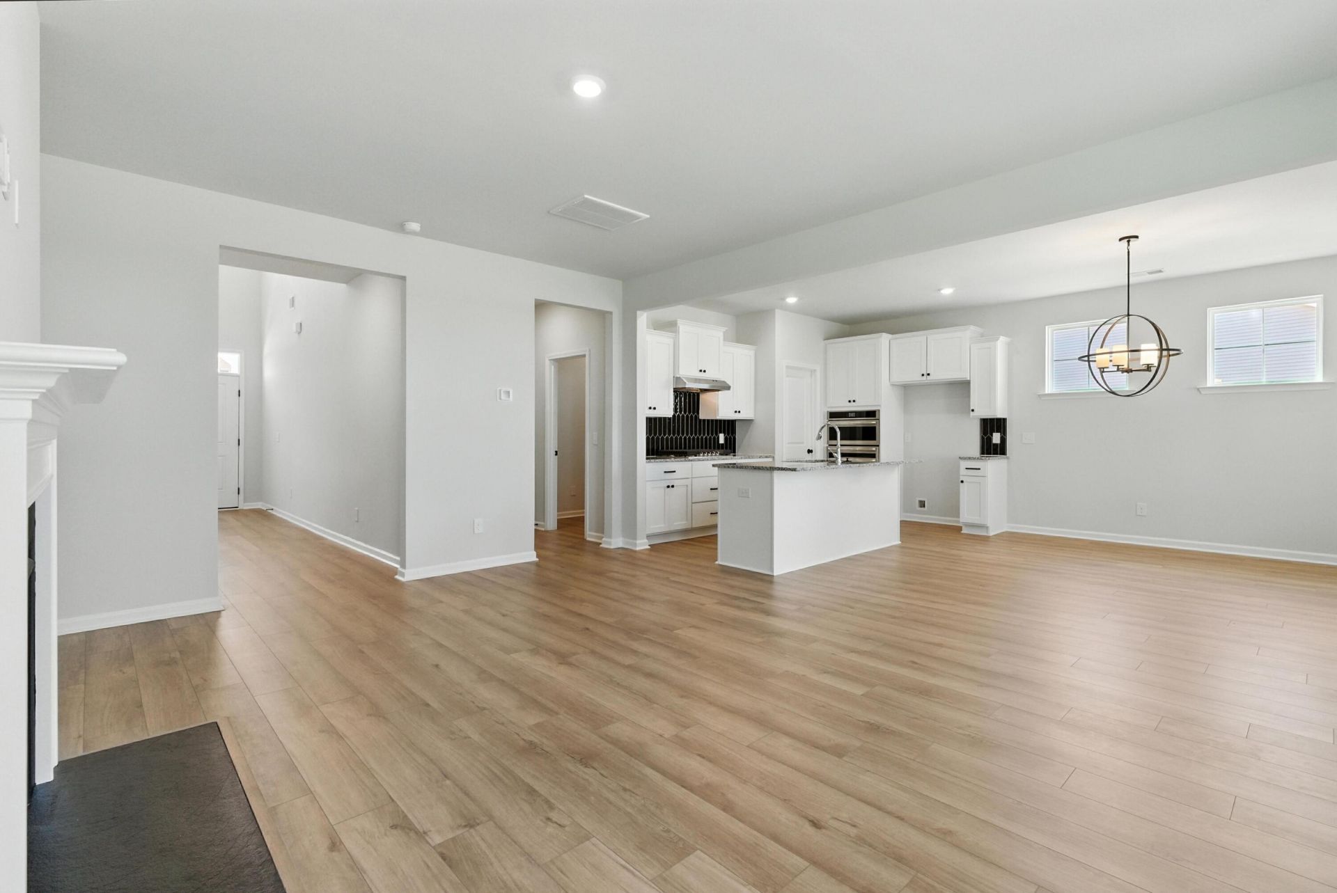 605 Crosswick Street Photo 9