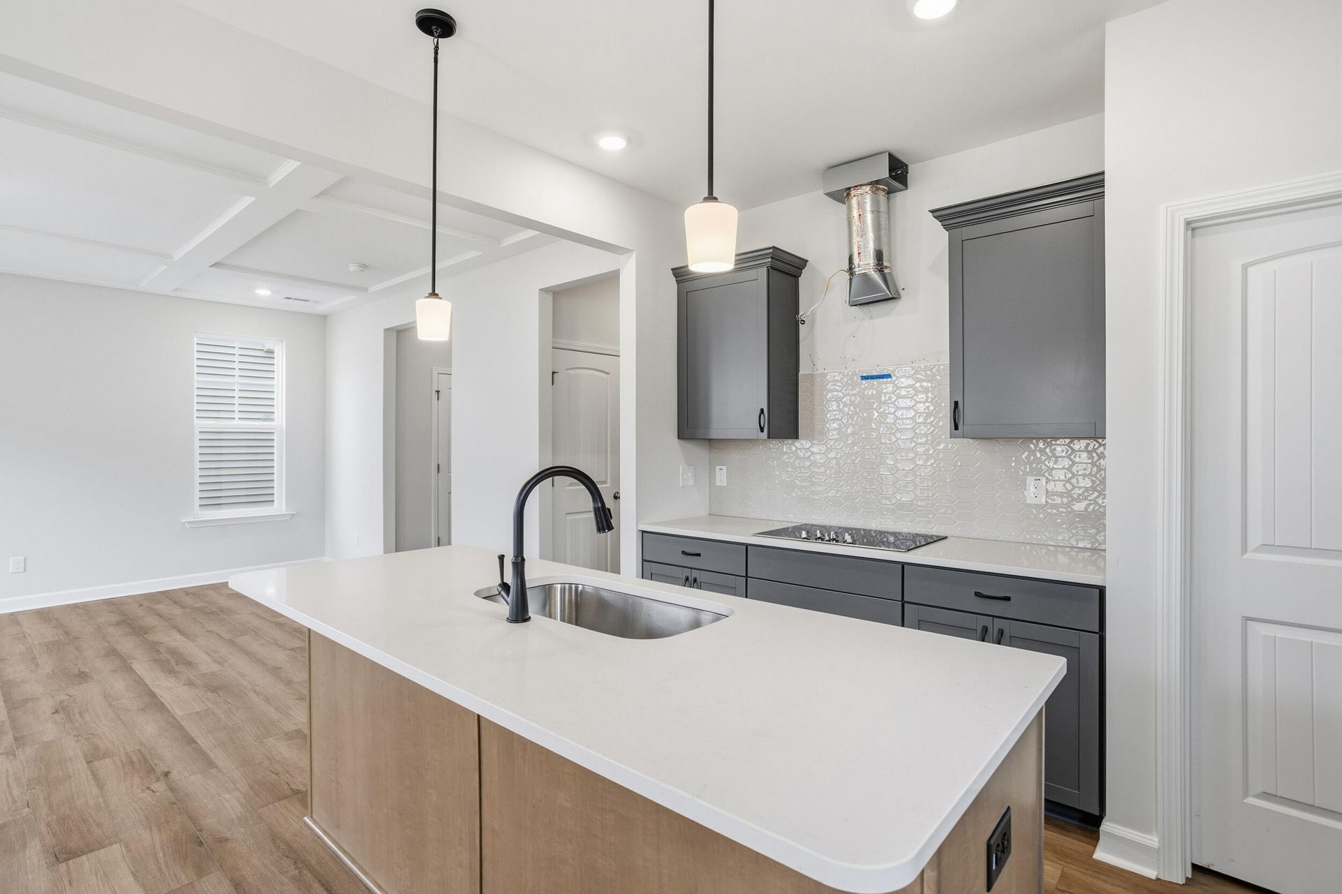 605 Crosswick Street Photo 9