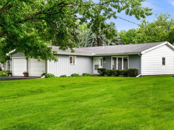 307 S Washington Street , Hudson, IL 61748