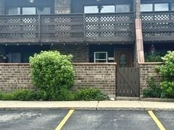 1103 Kenneth Circle , Elgin, IL 60120