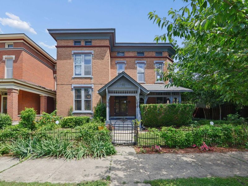 40 Smith Place, Columbus, OH 43201 Photo 3