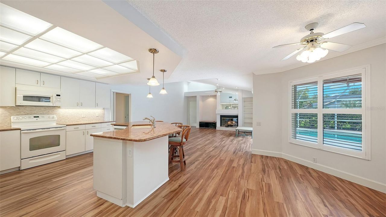 4871 Winterhaven Drive , Sarasota, FL 34233 Photo