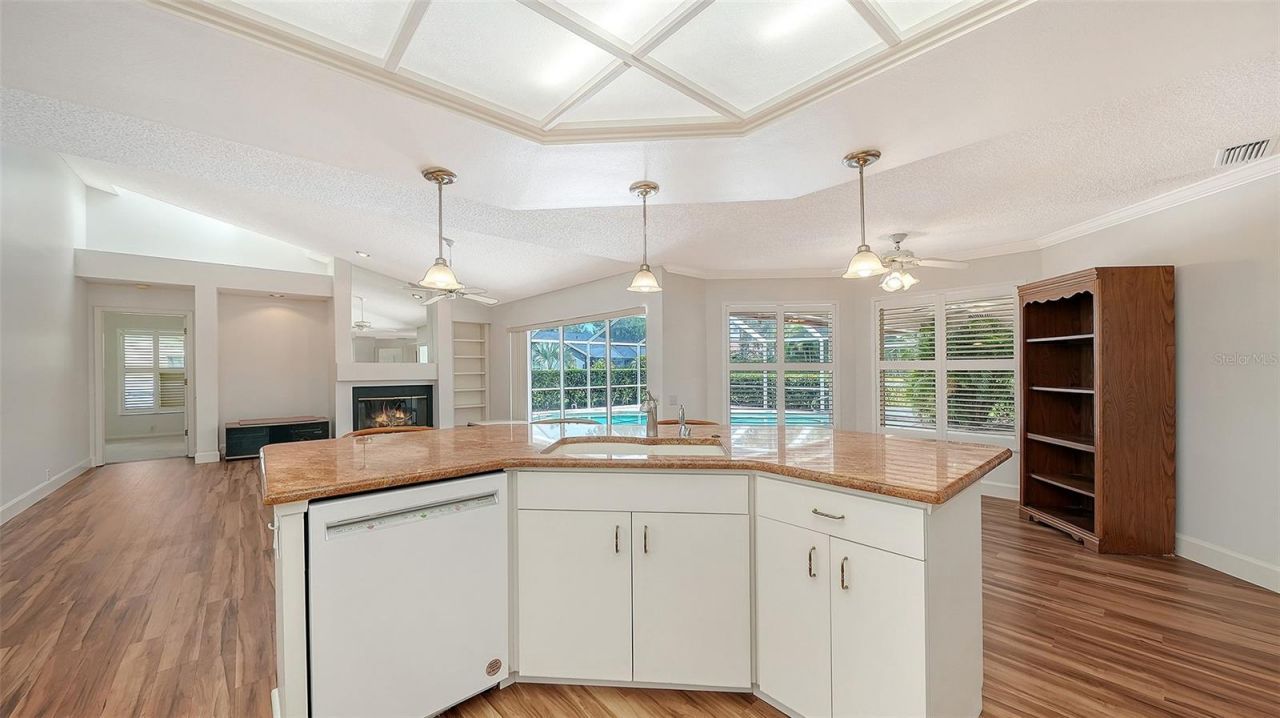 4871 Winterhaven Drive , Sarasota, FL 34233 Photo
