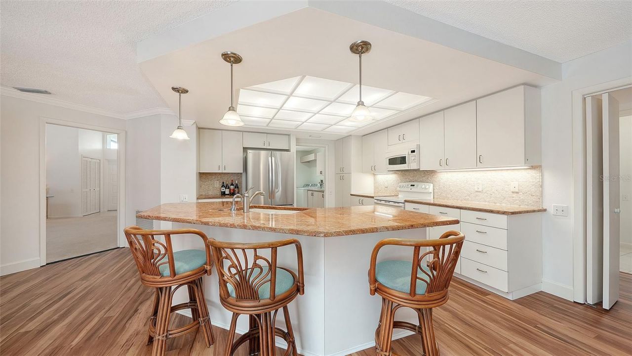 4871 Winterhaven Drive , Sarasota, FL 34233 Photo