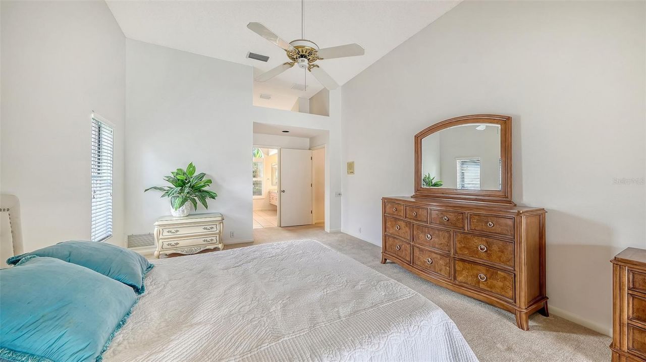 4871 Winterhaven Drive , Sarasota, FL 34233 Photo