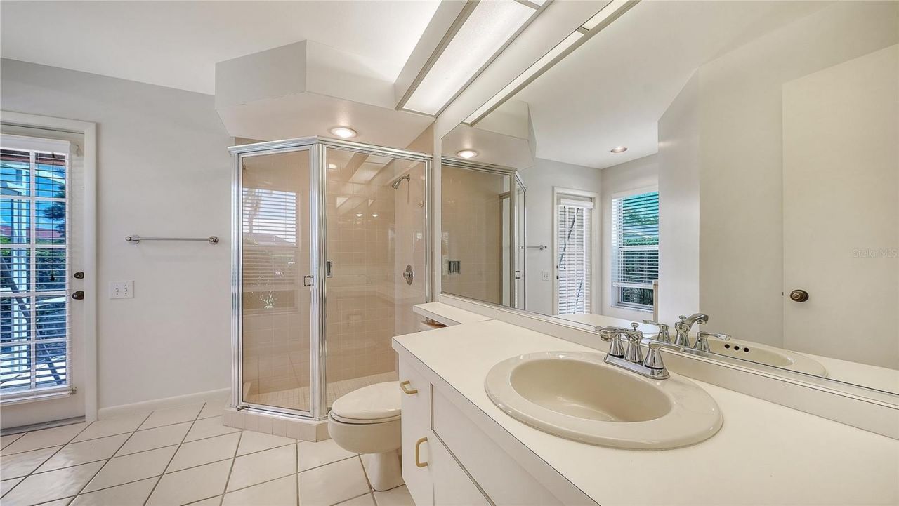 4871 Winterhaven Drive , Sarasota, FL 34233 Photo