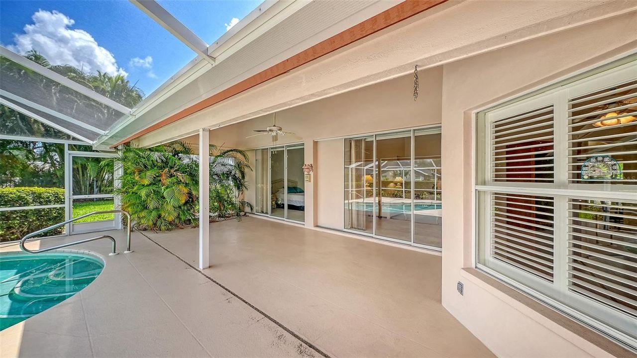 4871 Winterhaven Drive , Sarasota, FL 34233 Photo