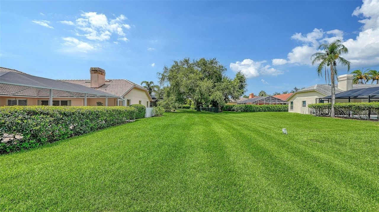 4871 Winterhaven Drive , Sarasota, FL 34233 Photo