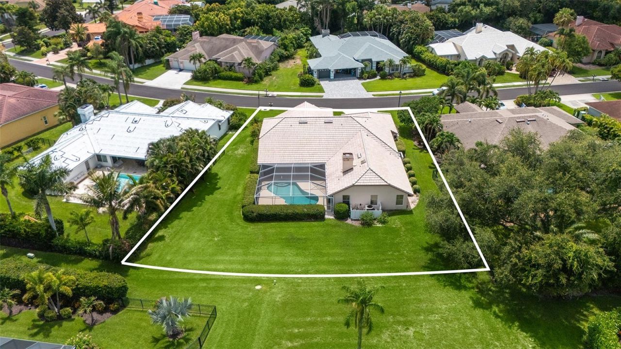 4871 Winterhaven Drive , Sarasota, FL 34233 Photo