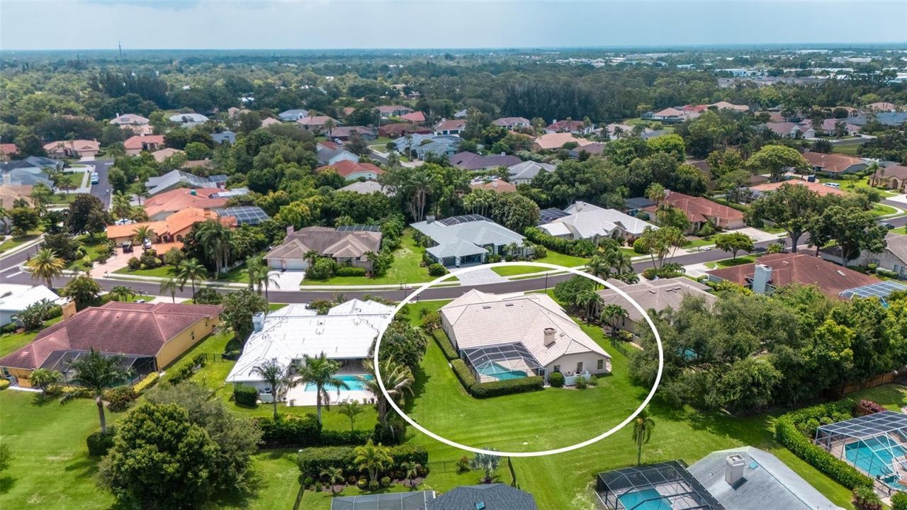4871 Winterhaven Drive , Sarasota, FL 34233 Photo