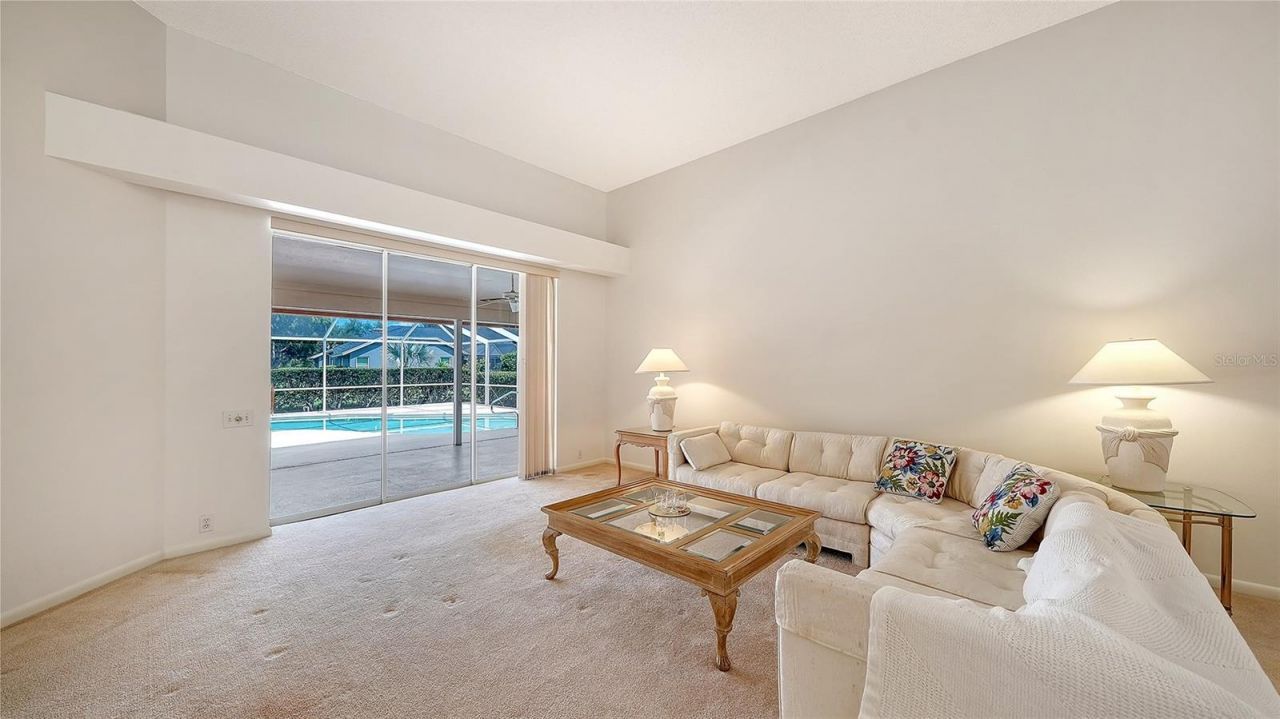 4871 Winterhaven Drive , Sarasota, FL 34233 Photo
