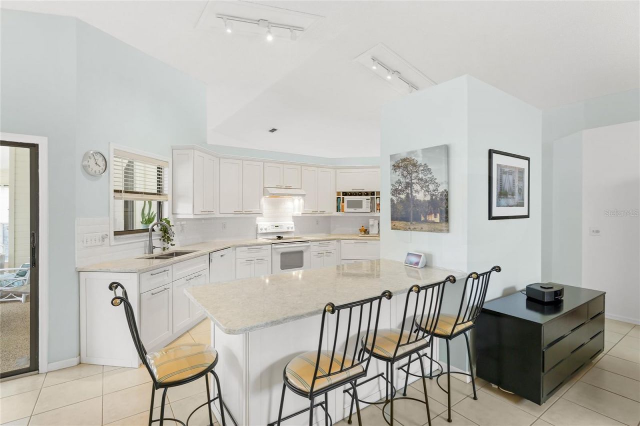 4616 Vintage Drive, Sarasota, FL 34243 Photo