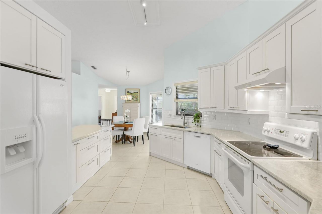4616 Vintage Drive, Sarasota, FL 34243 Photo