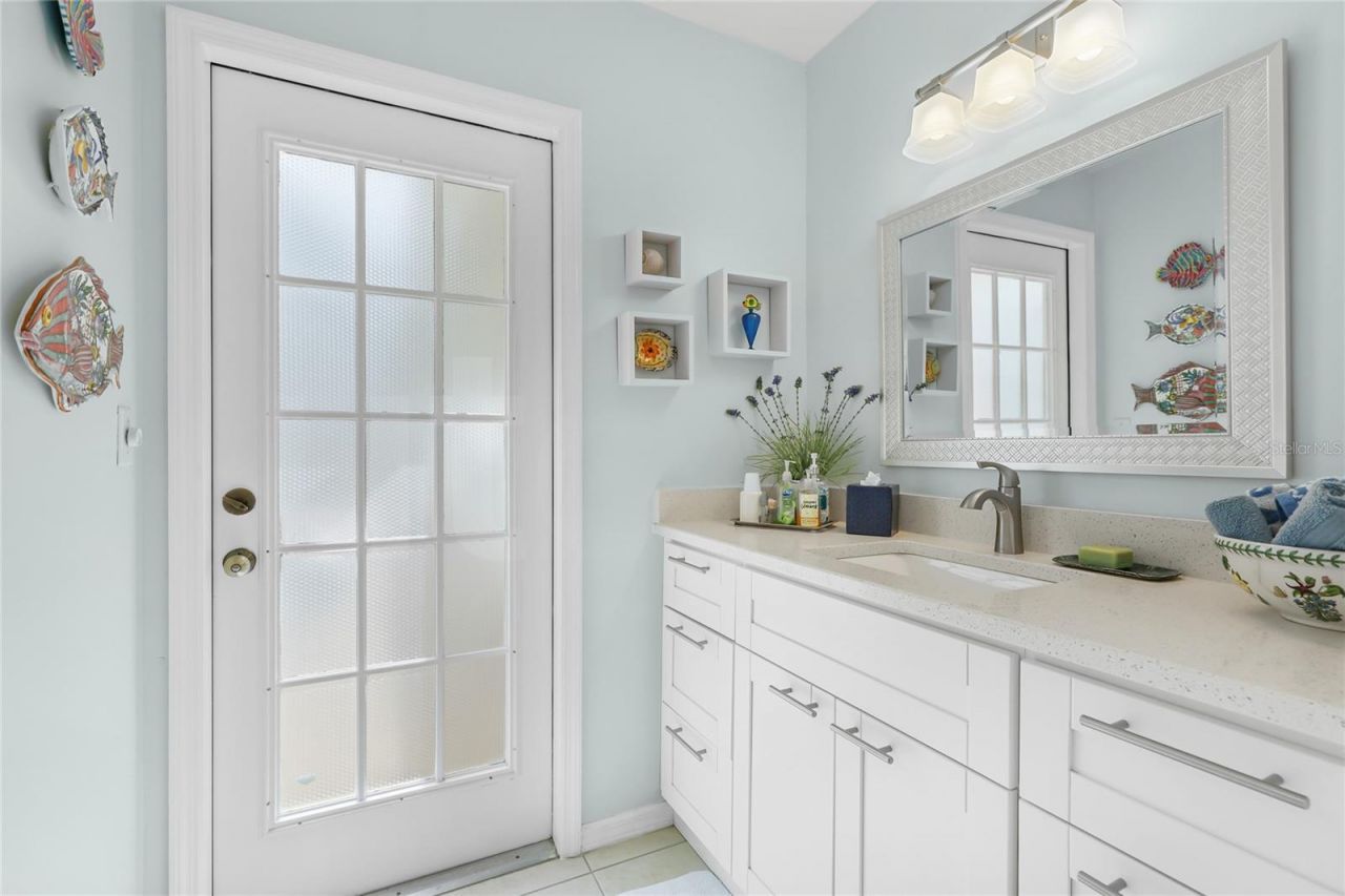 4616 Vintage Drive, Sarasota, FL 34243 Photo