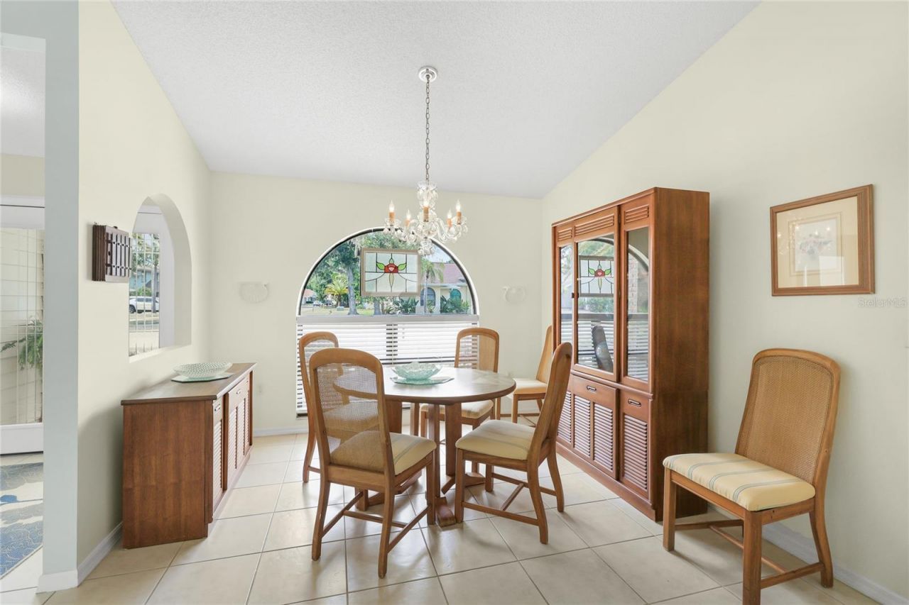 4616 Vintage Drive, Sarasota, FL 34243 Photo