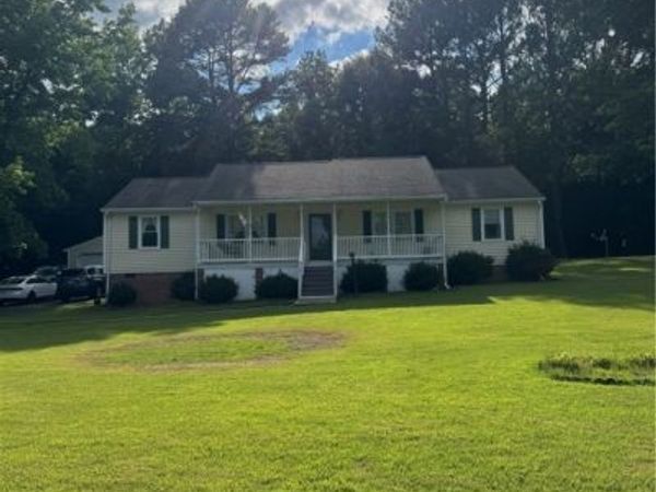 12380 Chester Drive , Disputanta, VA 23842