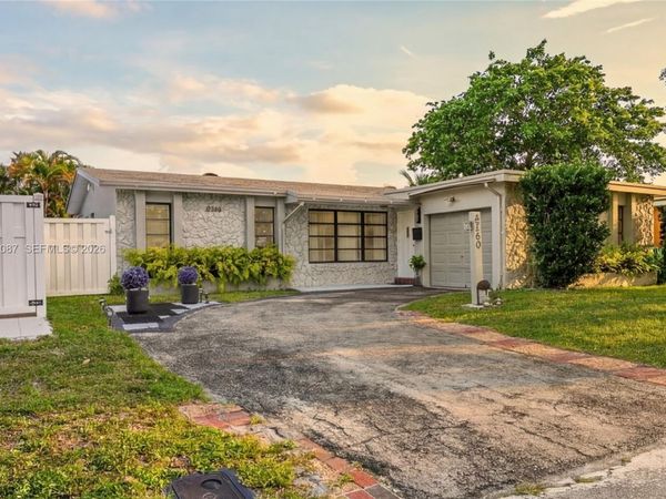 8580 NW 20th Ct , Sunrise, FL 33322
