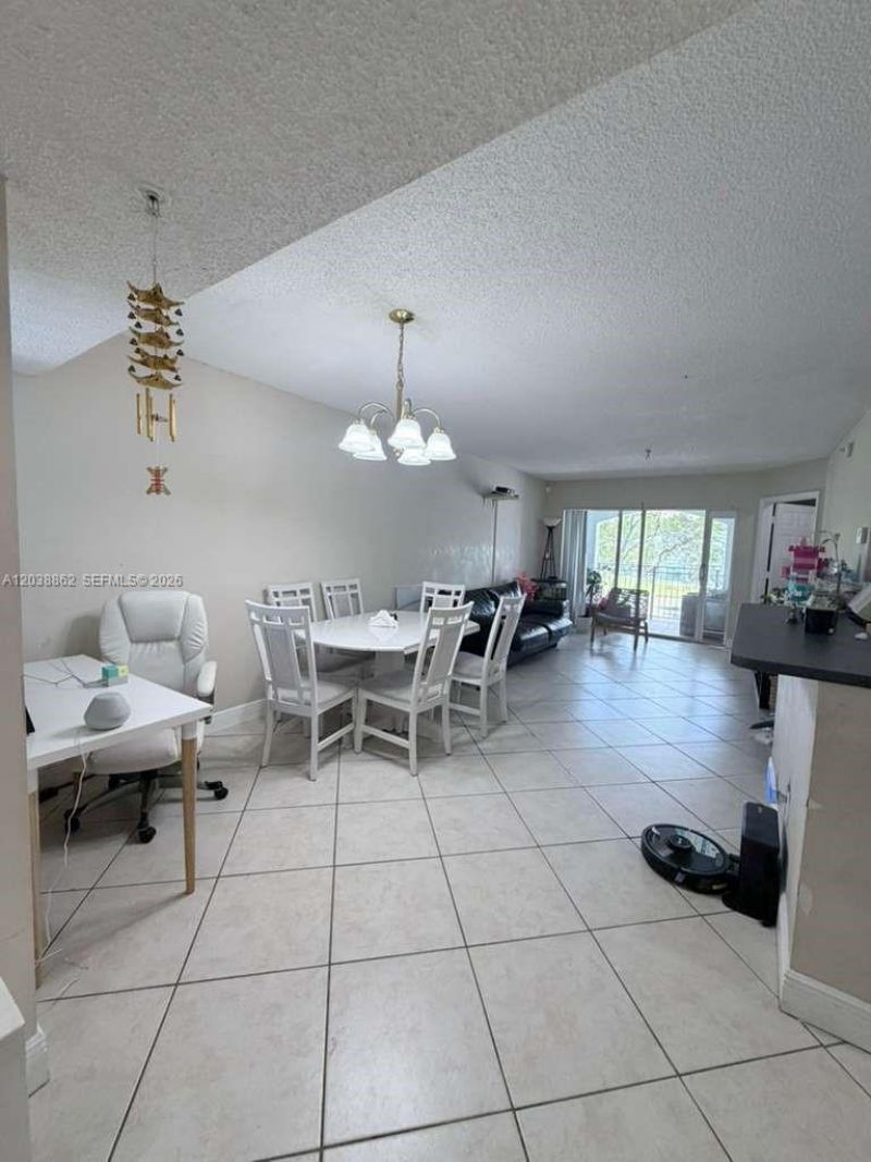 9610 NW 2nd St , Unit 8-206, Pembroke Pines, FL 33024 Photo