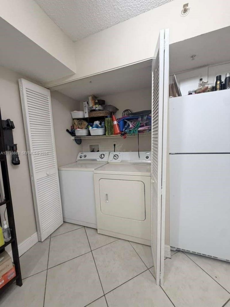 9610 NW 2nd St , Unit 8-206, Pembroke Pines, FL 33024 Photo