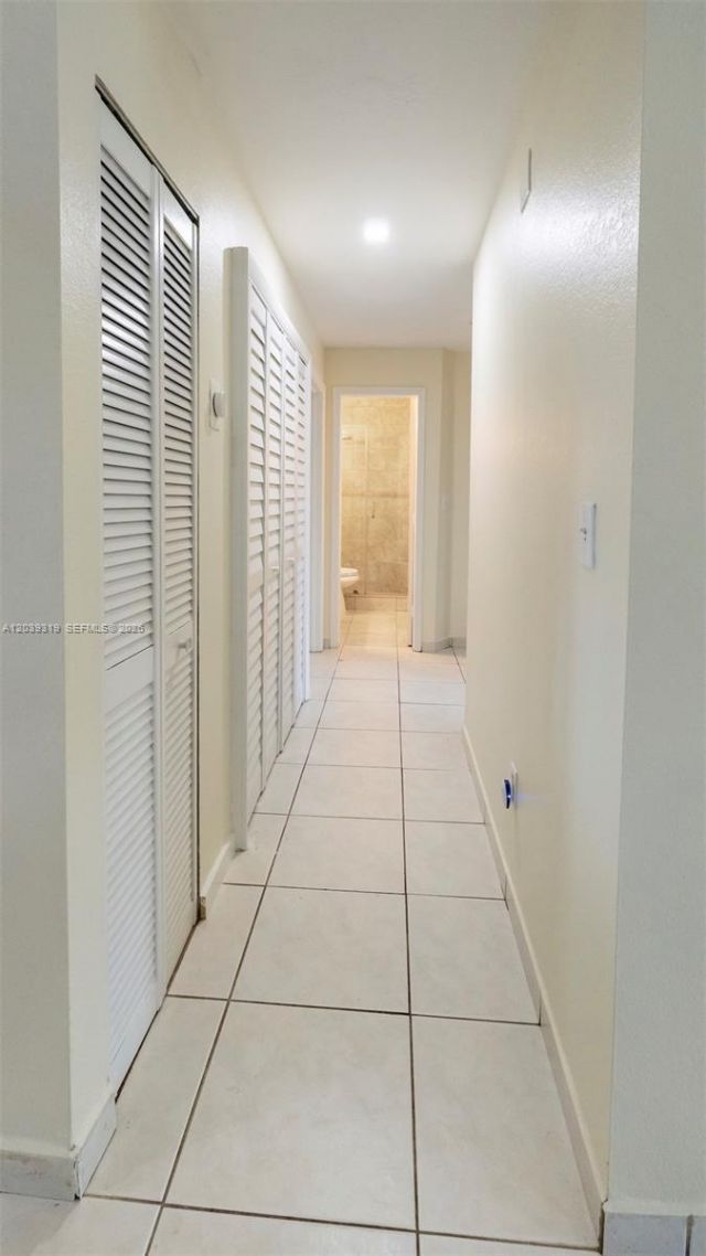 7548 NW 173rd Ter, Hialeah, FL 33015 Photo