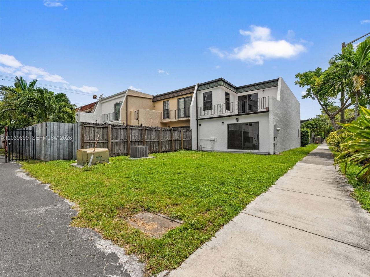 13502 NE 24th Ct, North Miami, FL 33181 Photo