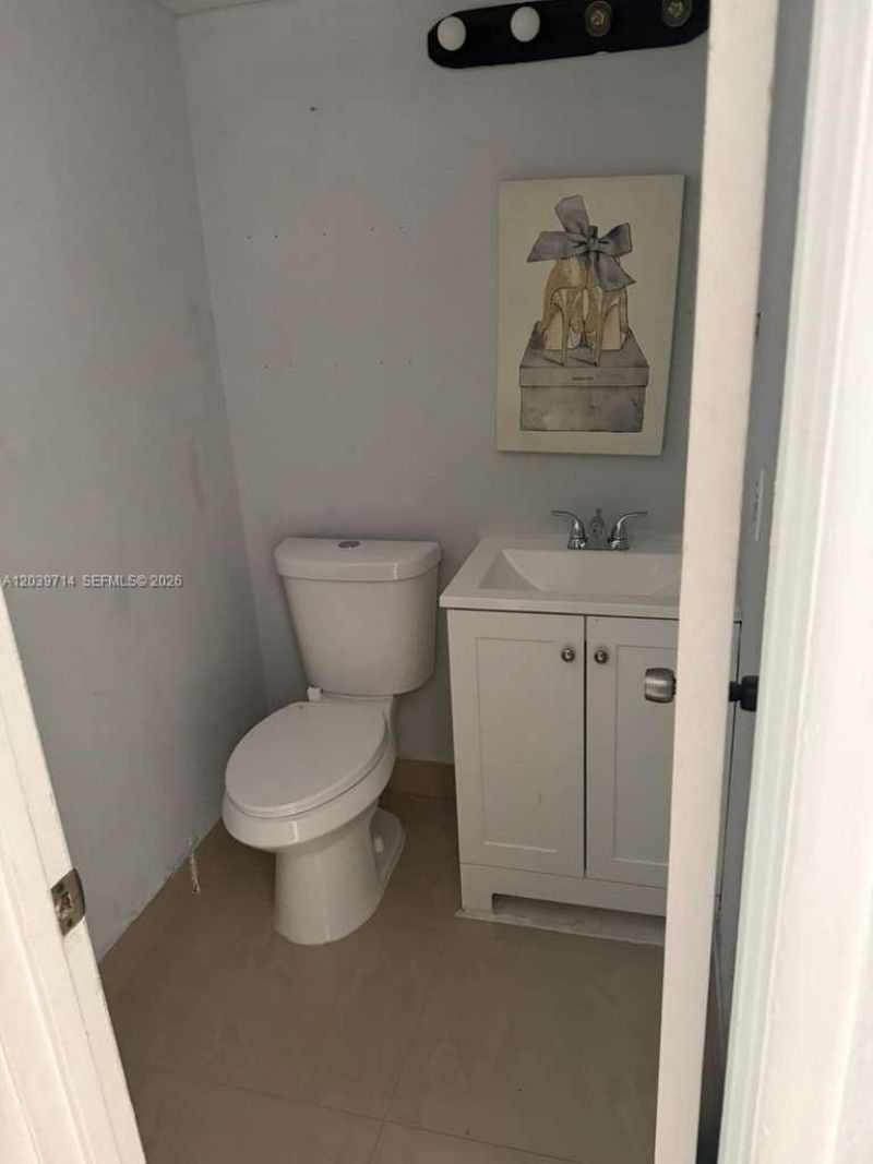 8801 W Flagler St, Unit 104, Miami, FL 33174 Photo