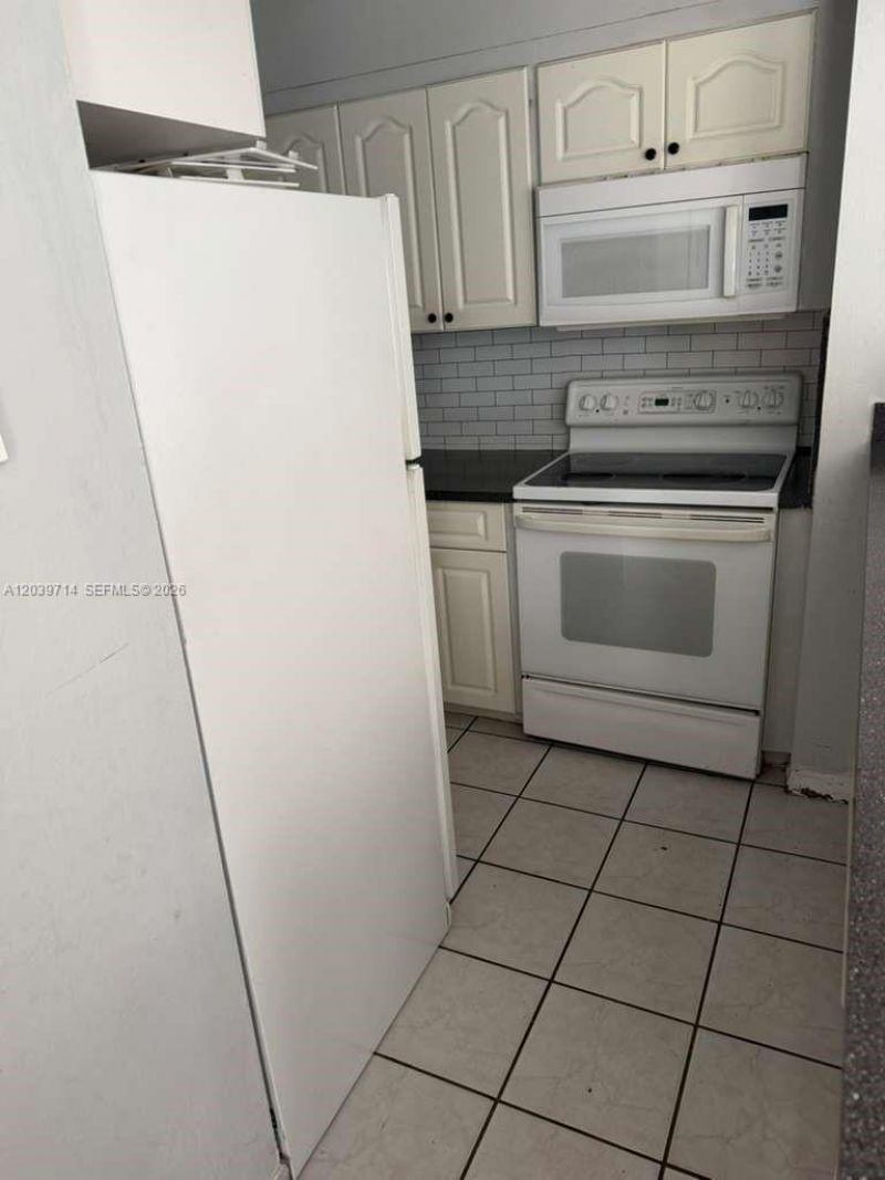 8801 W Flagler St, Unit 104, Miami, FL 33174 Photo