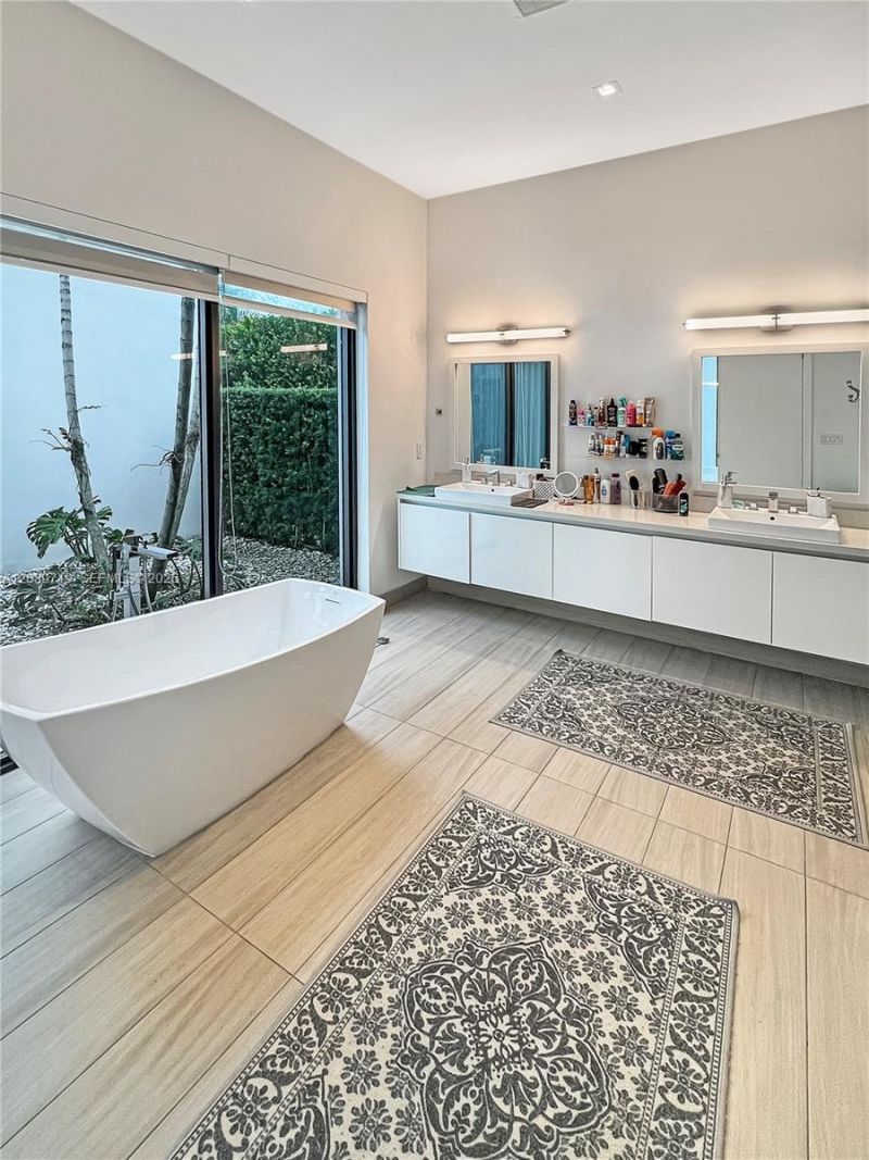 16640 Sunset Way , Unit 16640, Weston, FL 33326 Photo
