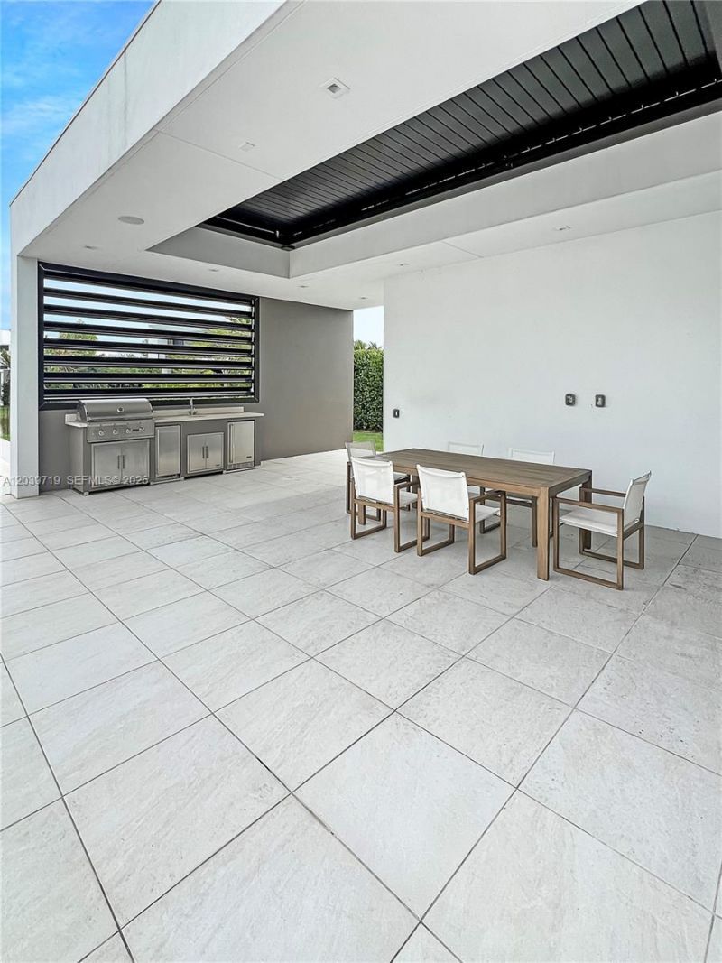 16640 Sunset Way , Unit 16640, Weston, FL 33326 Photo