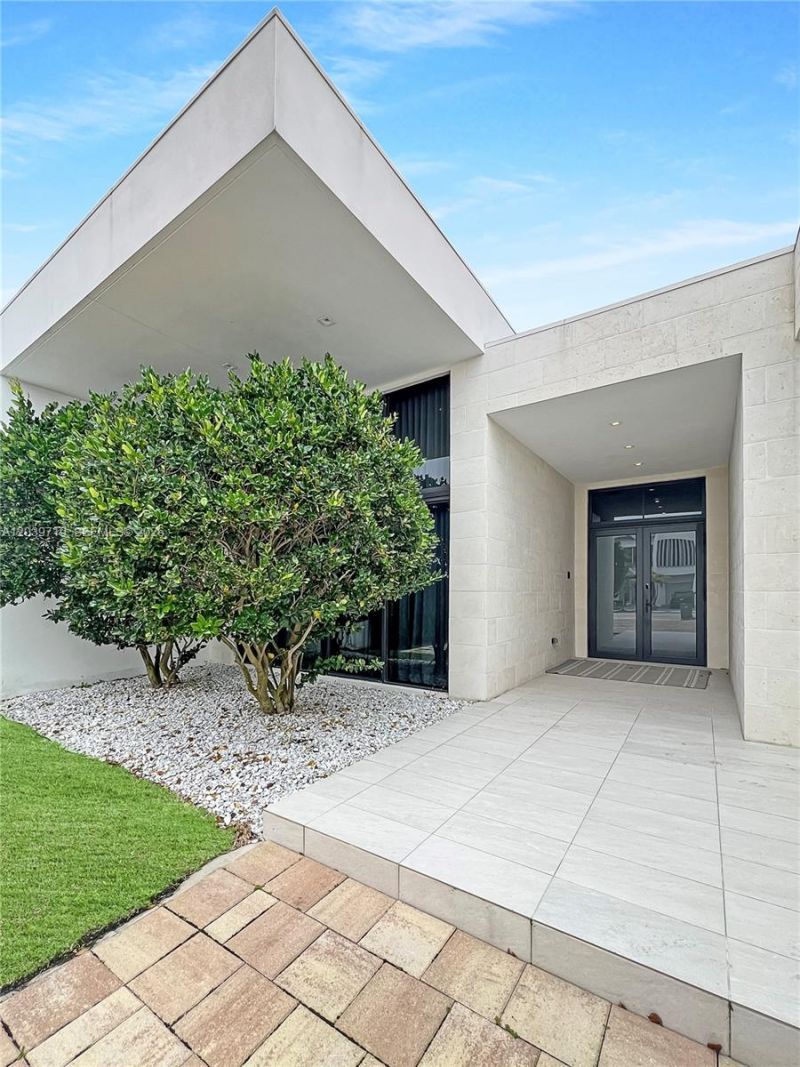 16640 Sunset Way , Unit 16640, Weston, FL 33326 Photo