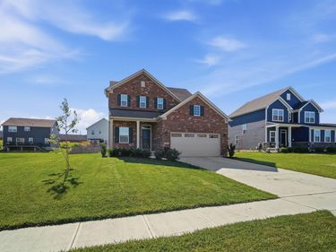 414 Sydney Drive, Tipp City, OH 45371