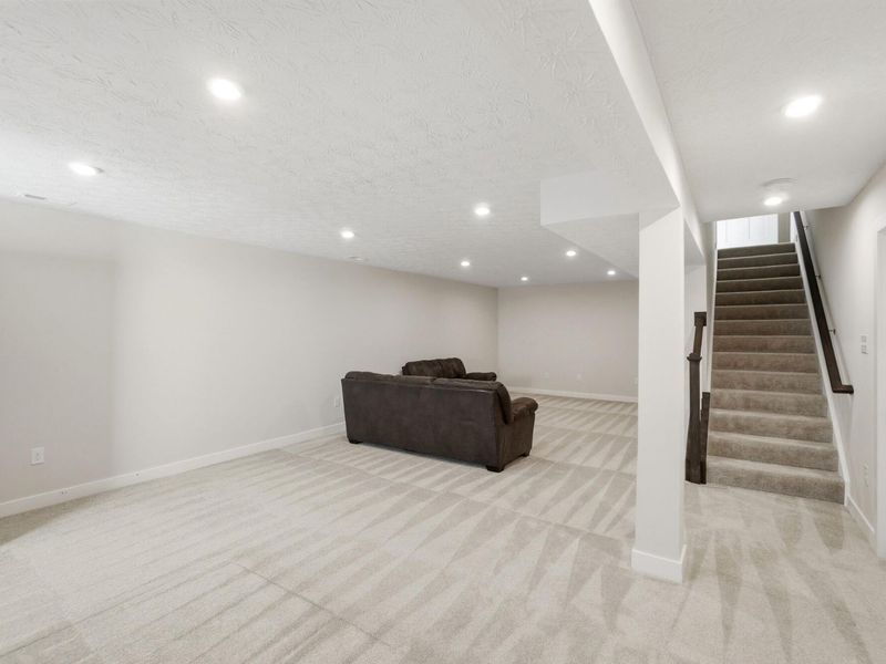 414 Sydney Drive, Tipp City, OH 45371 Photo 33