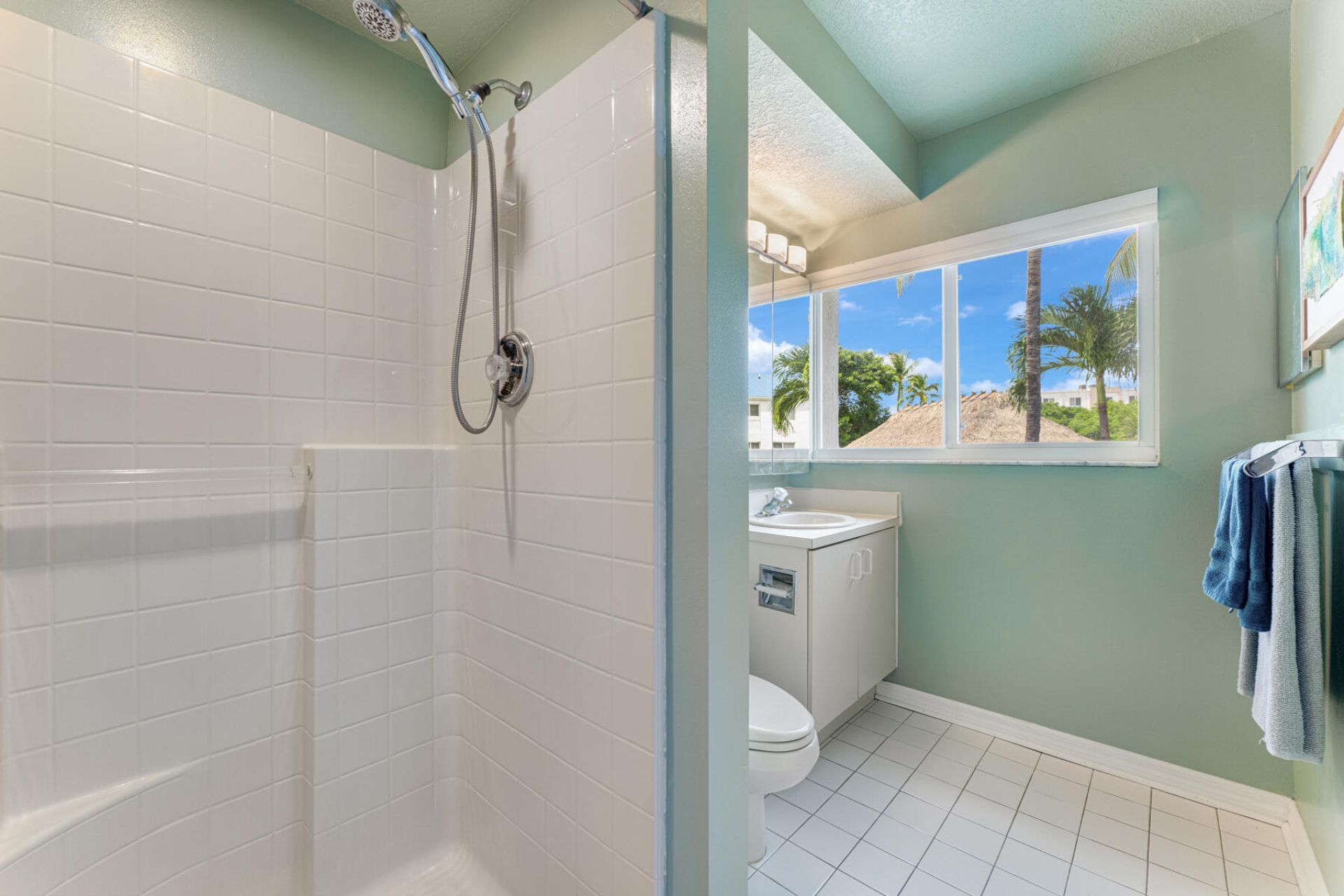 95 Coco Plum Unit Drive, Unit 4B, Marathon, FL 33050 Photo