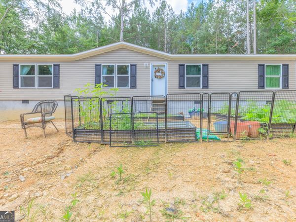 200 Wallaceville Cemeter Road, Chickamauga, GA 30707