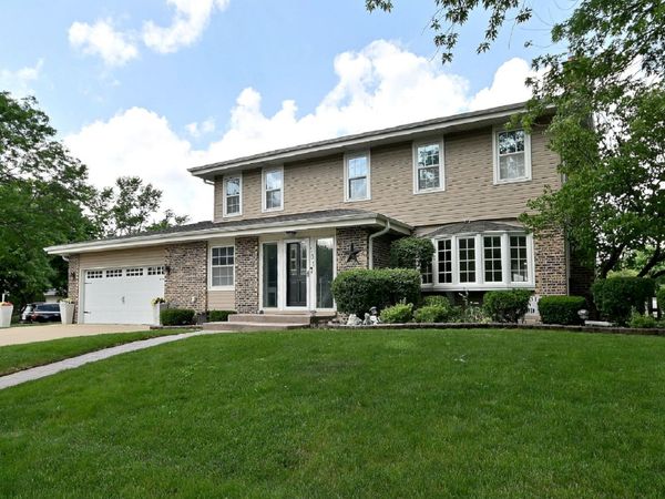 101 E Bryn Mawr Avenue, Itasca, IL 60143