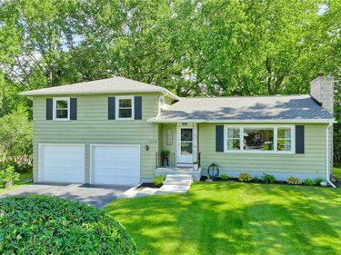 1038 Whalen Road, Penfield, NY 14526