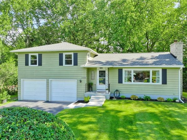 1038 Whalen Road , Penfield, NY 14526