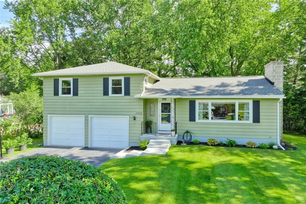 1038 Whalen Road, Penfield, NY 14526 Main Photo