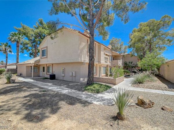 1632 N Torrey Pines Drive , Unit 101, Las Vegas, NV 89108