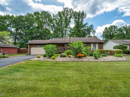 2608 Pine Oak Court Niles, OH 44446