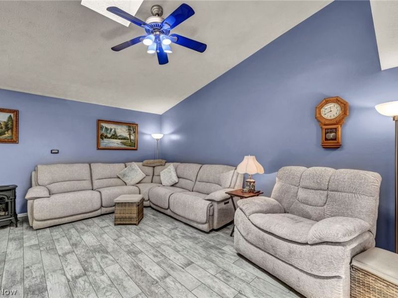 2608 Pine Oak Court, Niles, OH 44446 Photo 13