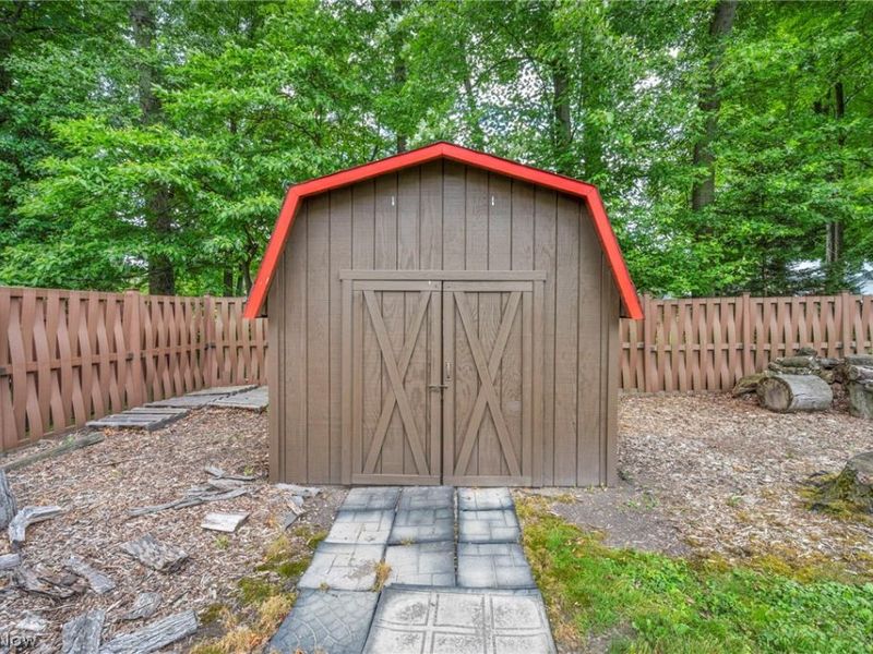 2608 Pine Oak Court, Niles, OH 44446 Photo 41
