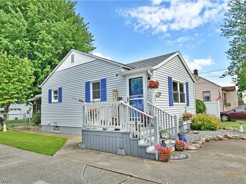 632 Chestnut Street, Conneaut, OH 44030 Photo 5