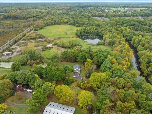 Middlebury Road , Stow, OH 44224