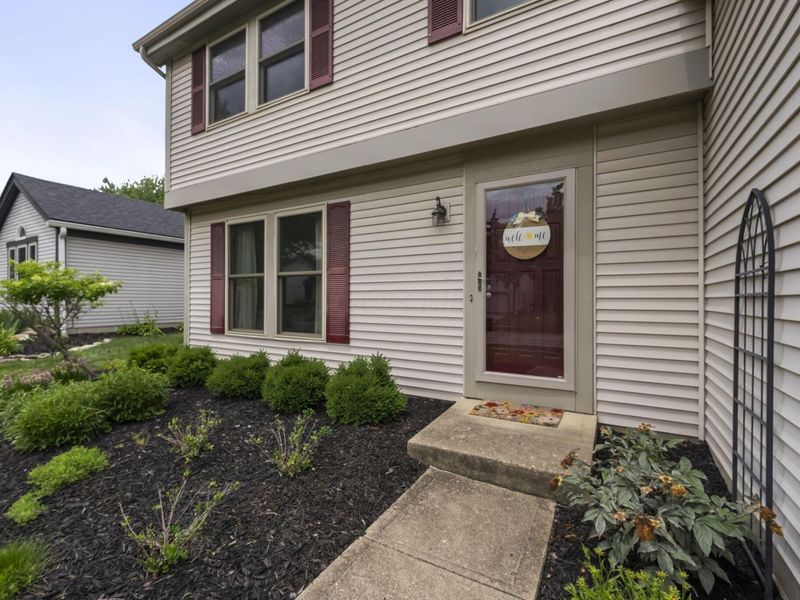 3688 Carnforth Drive, Columbus, OH 43221 Photo 2