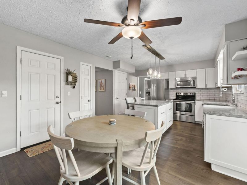 3688 Carnforth Drive, Columbus, OH 43221 Photo 9