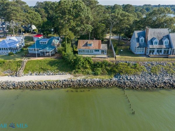 34 Orion Avenue, Deltaville, VA 23043