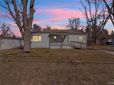 19050 Melrose Avenue, Southfield, MI 48075