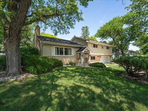 12904 2nd Avenue S, Burnsville, MN 55337