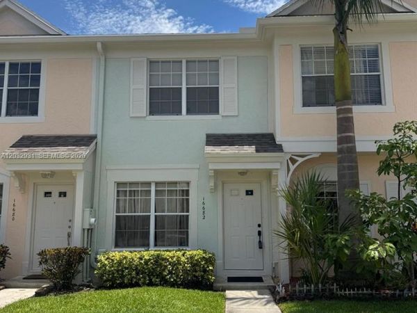 16682 Hemingway Dr , Weston, FL 33326
